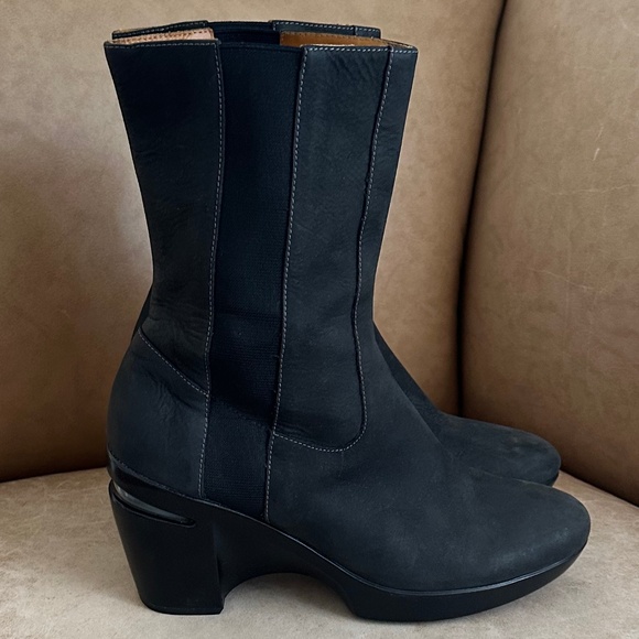 Cole Haan Nike Air Sara Nubuck Leather Short Boot Dark Gray/Black Size 7 Casual - Picture 1 of 12